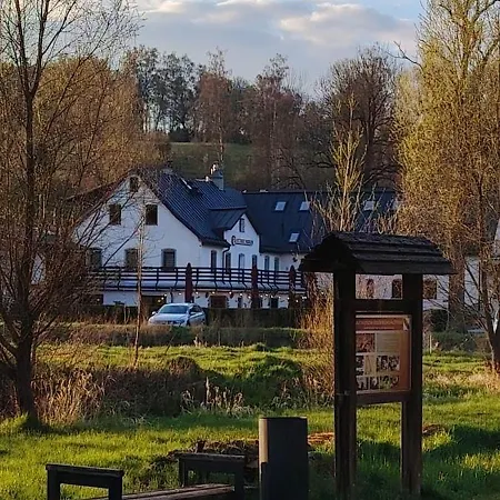 Restaurace & Magdalena Guest house Kopaniny